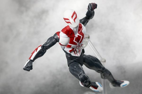 マーベルレジェンド　スパイダーマン2099　オールニュー・オールディファレント・マーベル　レビュー　アクション