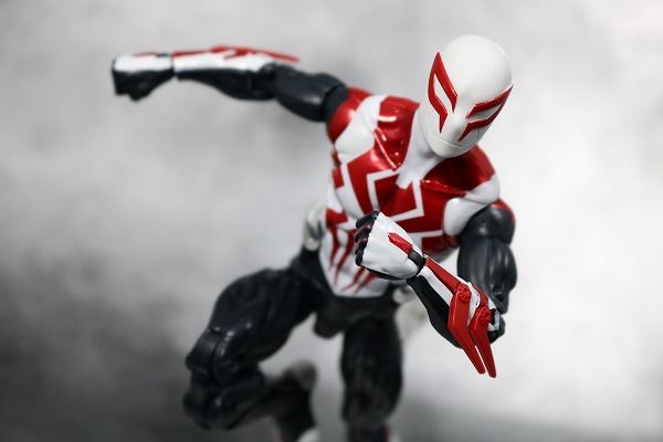 マーベルレジェンド　スパイダーマン2099　オールニュー・オールディファレント・マーベル　レビュー　アクション