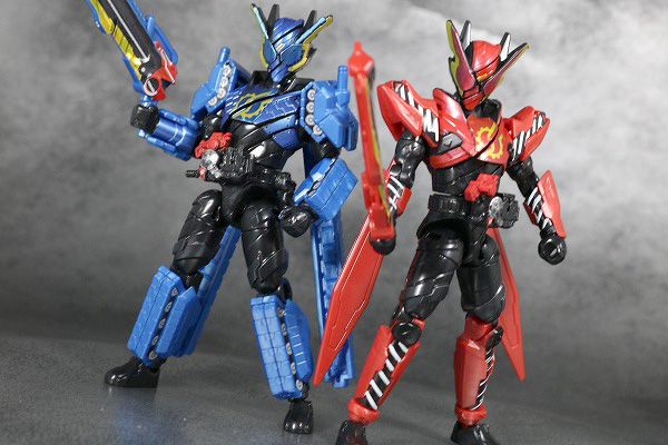 創動　仮面ライダービルド　BUILD８ Feat.装動　タンクタンクフォーム　アクション　レビュー 