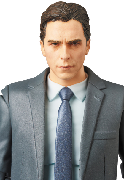 MAFEX　ブルース・ウェイン　バットマン　ダークナイト