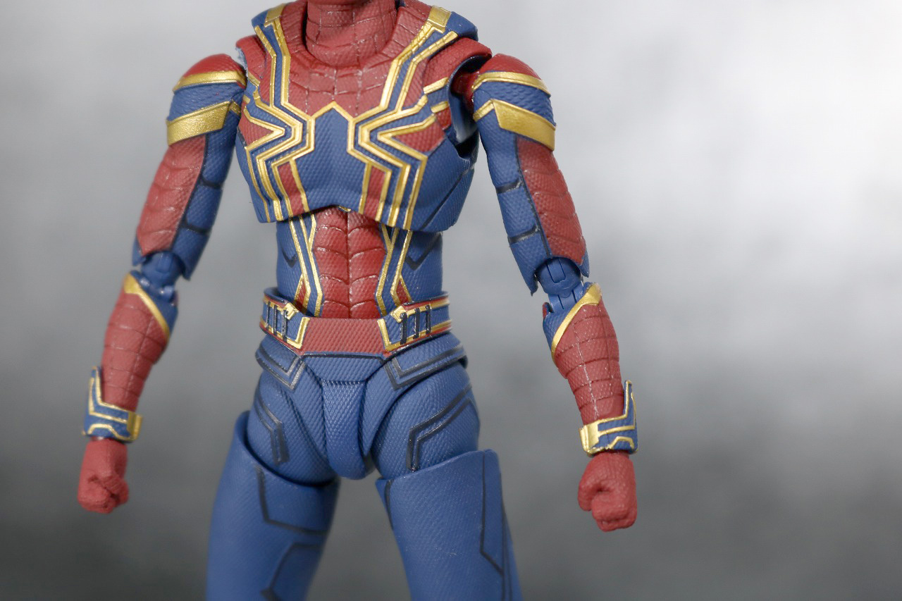 S.H.フィギュアーツ　アイアン　スパイダーマン　アベンジャーズ　インフィニティウォー　レビュー　全身
