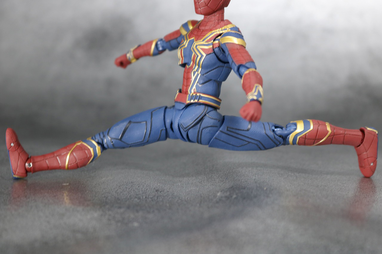 S.H.フィギュアーツ　アイアン　スパイダーマン　アベンジャーズ　インフィニティウォー　レビュー　可動範囲