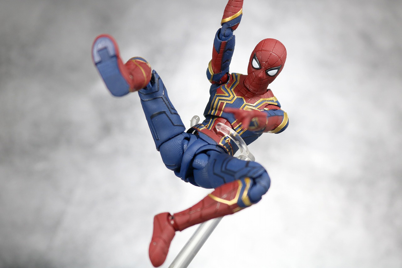 S.H.フィギュアーツ　アイアン　スパイダーマン　アベンジャーズ　インフィニティウォー　レビュー　アクション