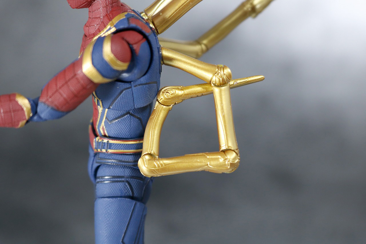 S.H.フィギュアーツ　アイアン　スパイダーマン　アベンジャーズ　インフィニティウォー　レビュー　可動範囲