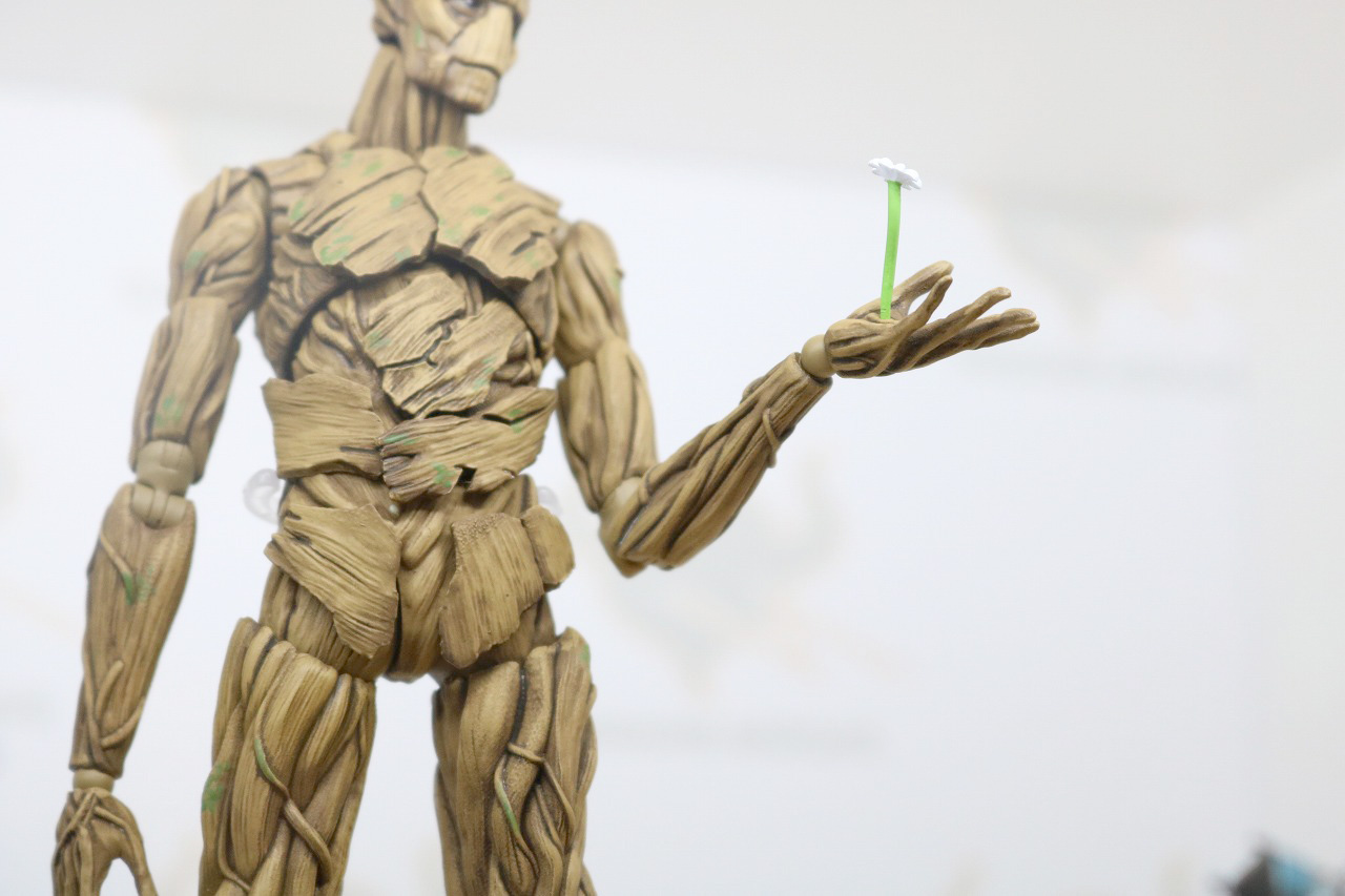 S.H.フィギュアーツ　グルート（ガーディアンズ・オブ・ギャラクシー）