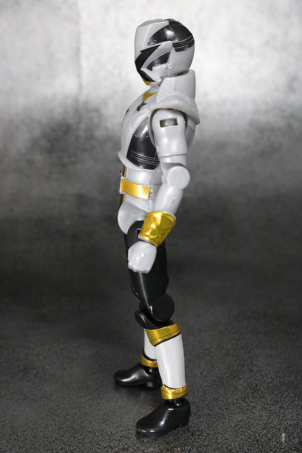 勇動2 ルパンエックス レビュー 快盗戦隊ルパンレンジャーVS警察戦隊パトレンジャー 全身