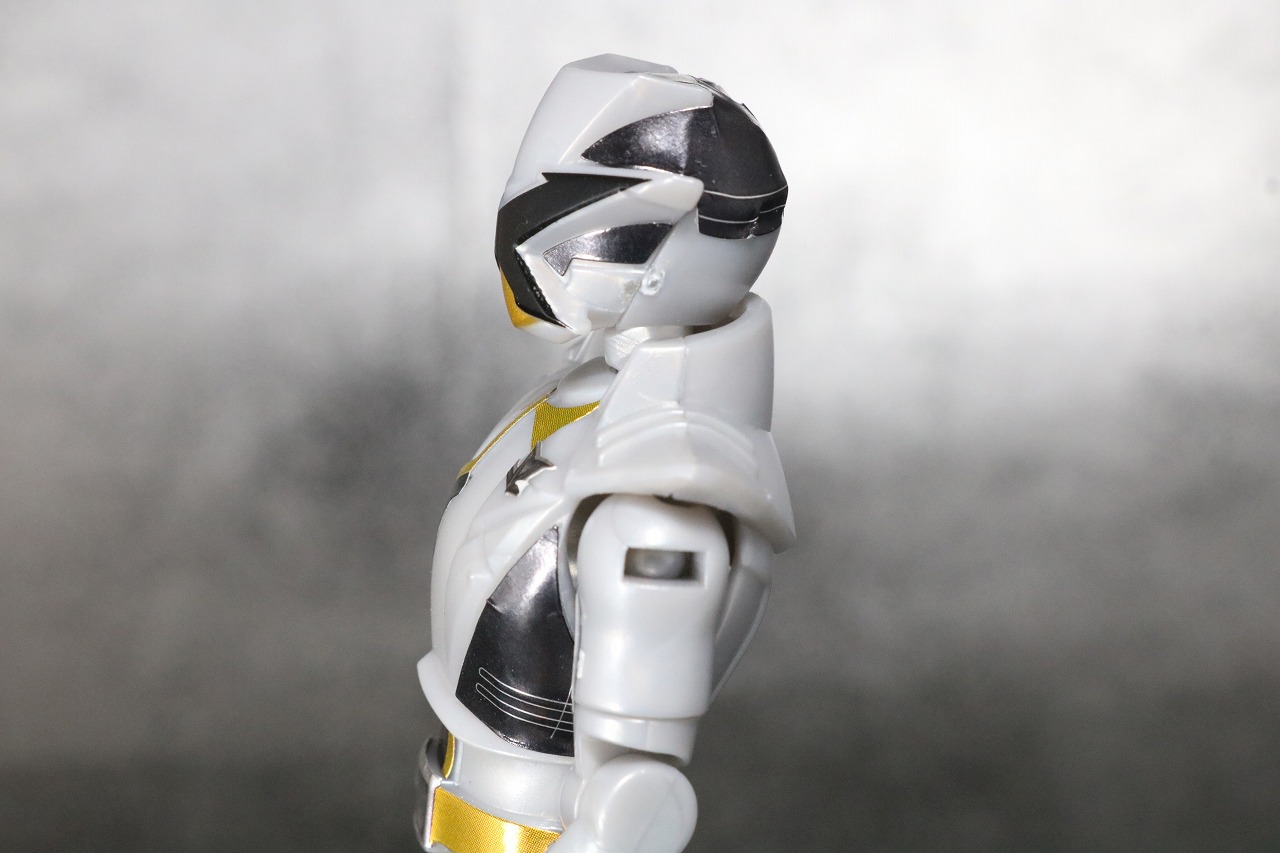 勇動2 ルパンエックス レビュー 快盗戦隊ルパンレンジャーVS警察戦隊パトレンジャー 可動範囲