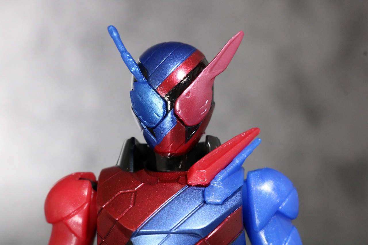 RKF RIDER KICK'S FIGURE 仮面ライダービルド ラビットタンクフォーム レビュー 全身
