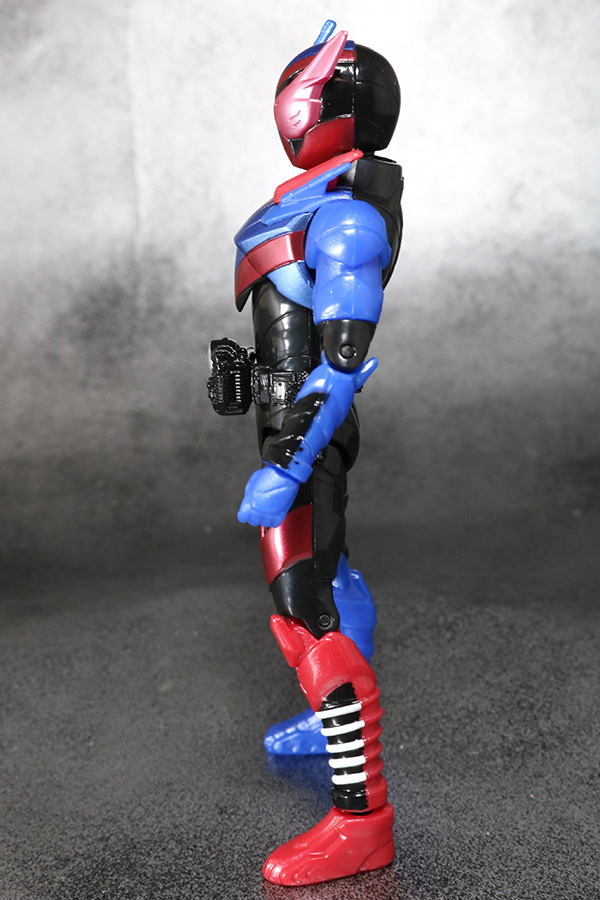 RKF RIDER KICK'S FIGURE 仮面ライダービルド ラビットタンクフォーム レビュー 全身