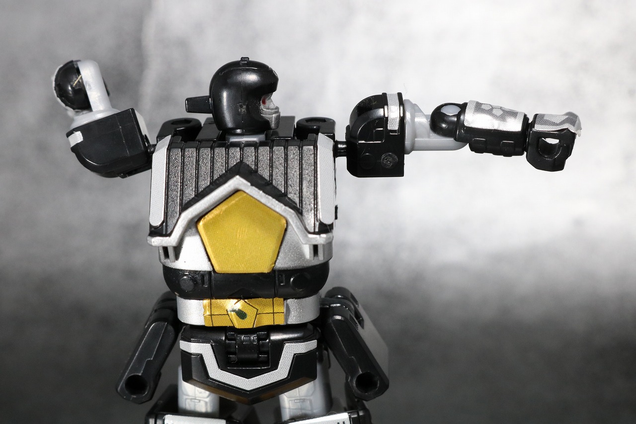 スーパーミニプラ　無敵将軍　レビュー　ブラックガンマー　可動範囲