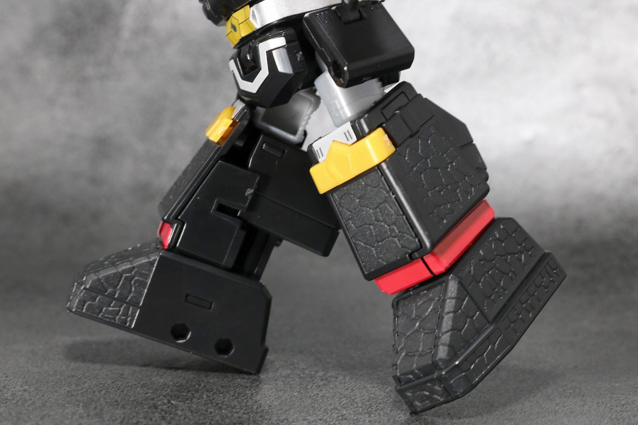 スーパーミニプラ　無敵将軍　レビュー　ブラックガンマー　可動範囲