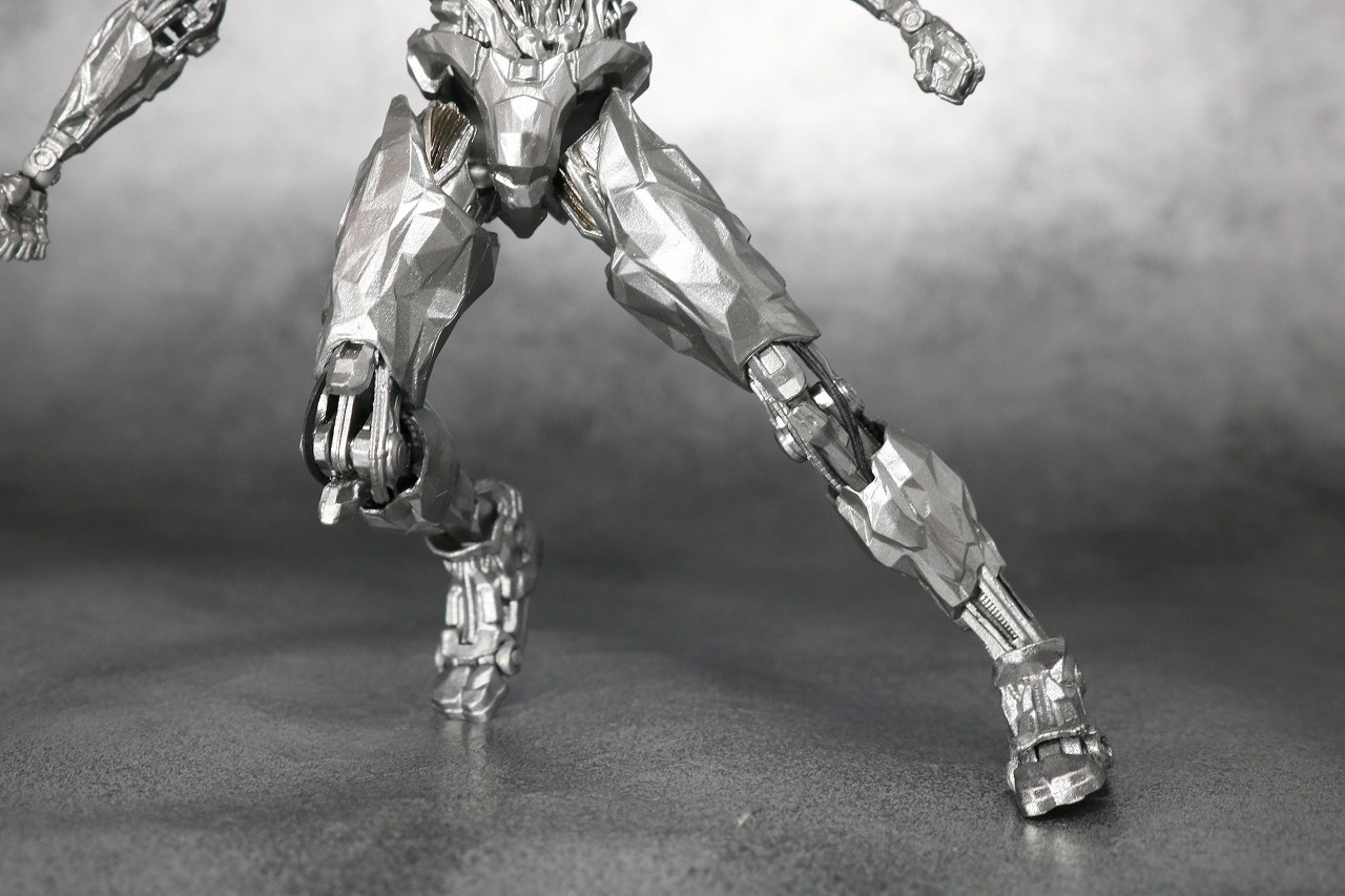 MAFEX　サイボーグ　ジャスティスリーグ　レビュー　可動範囲