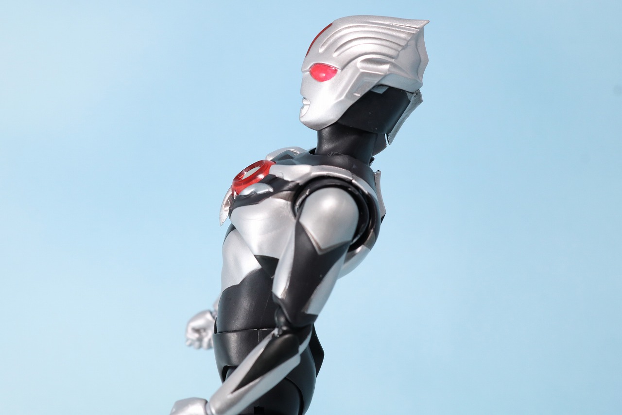 S.H.フィギュアーツ　ウルトラマンオーブダーク　ノワールブラックシュバルツ　レビュー　魂ネイション2018　可動範囲