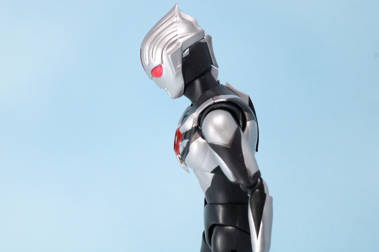S.H.フィギュアーツ　ウルトラマンオーブダーク　ノワールブラックシュバルツ　レビュー　魂ネイション2018　可動範囲