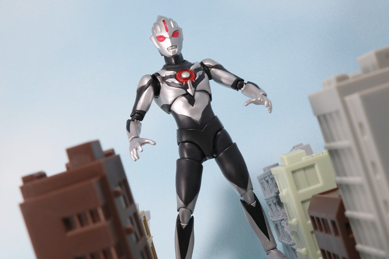 S.H.フィギュアーツ　ウルトラマンオーブダーク　ノワールブラックシュバルツ　レビュー　魂ネイション2018　アクション