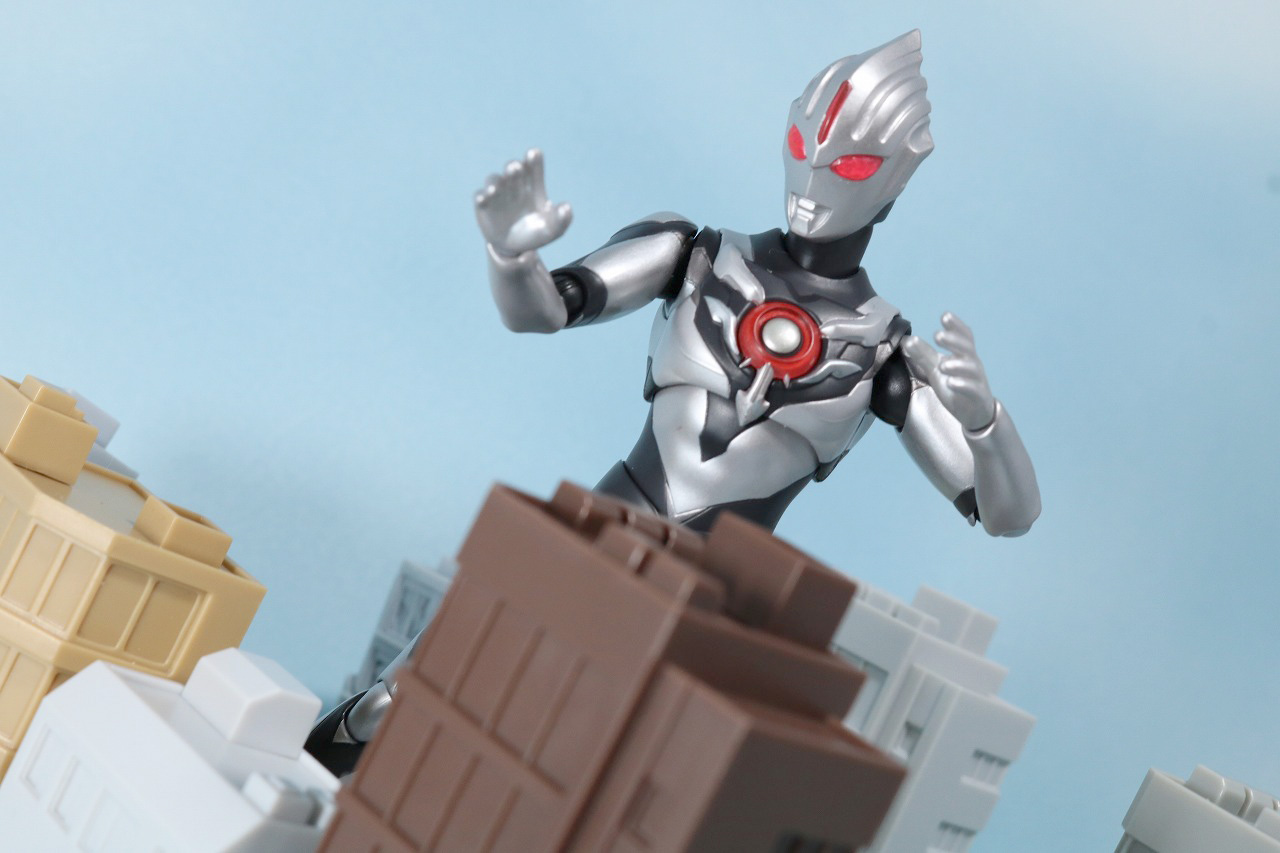 S.H.フィギュアーツ　ウルトラマンオーブダーク　ノワールブラックシュバルツ　レビュー　魂ネイション2018　アクション