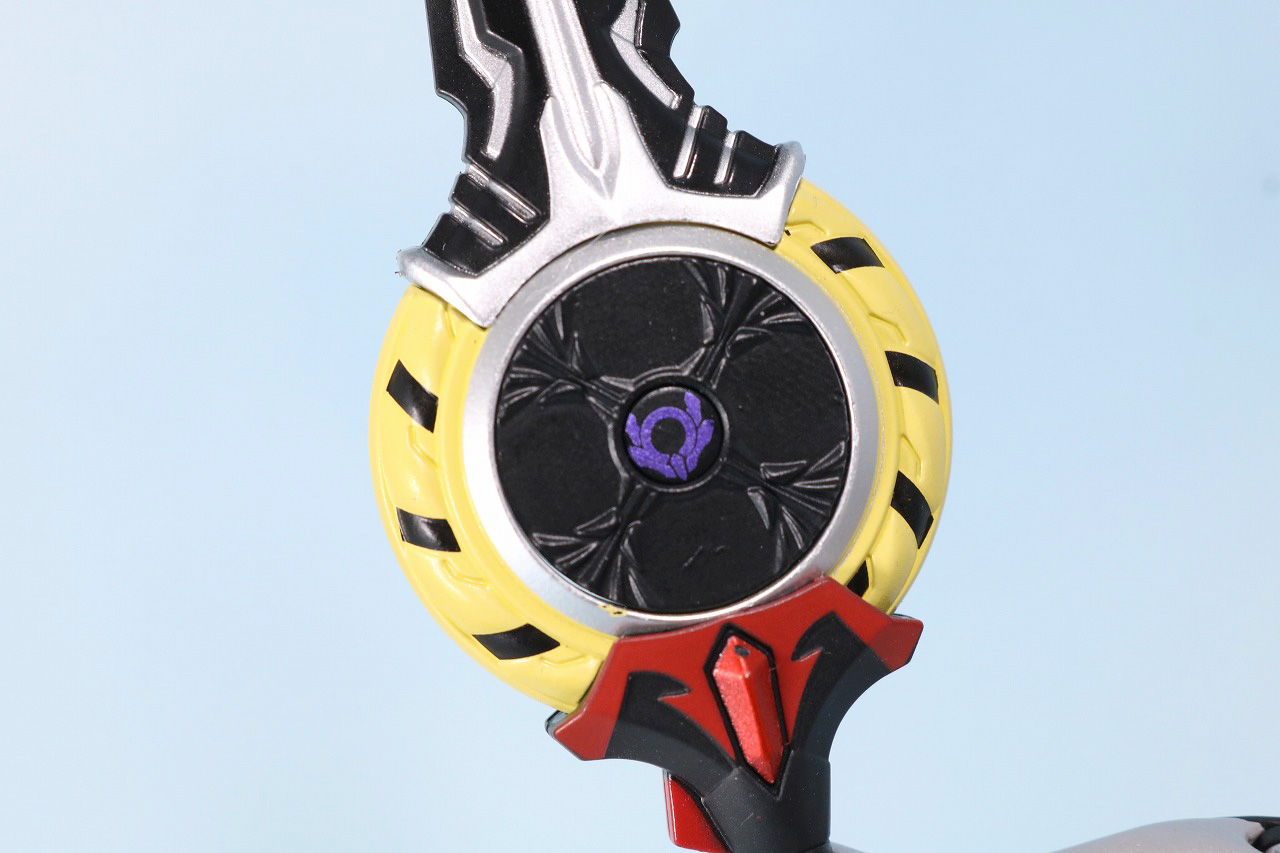 S.H.フィギュアーツ　ウルトラマンオーブダーク　ノワールブラックシュバルツ　レビュー　魂ネイション2018　付属品一覧