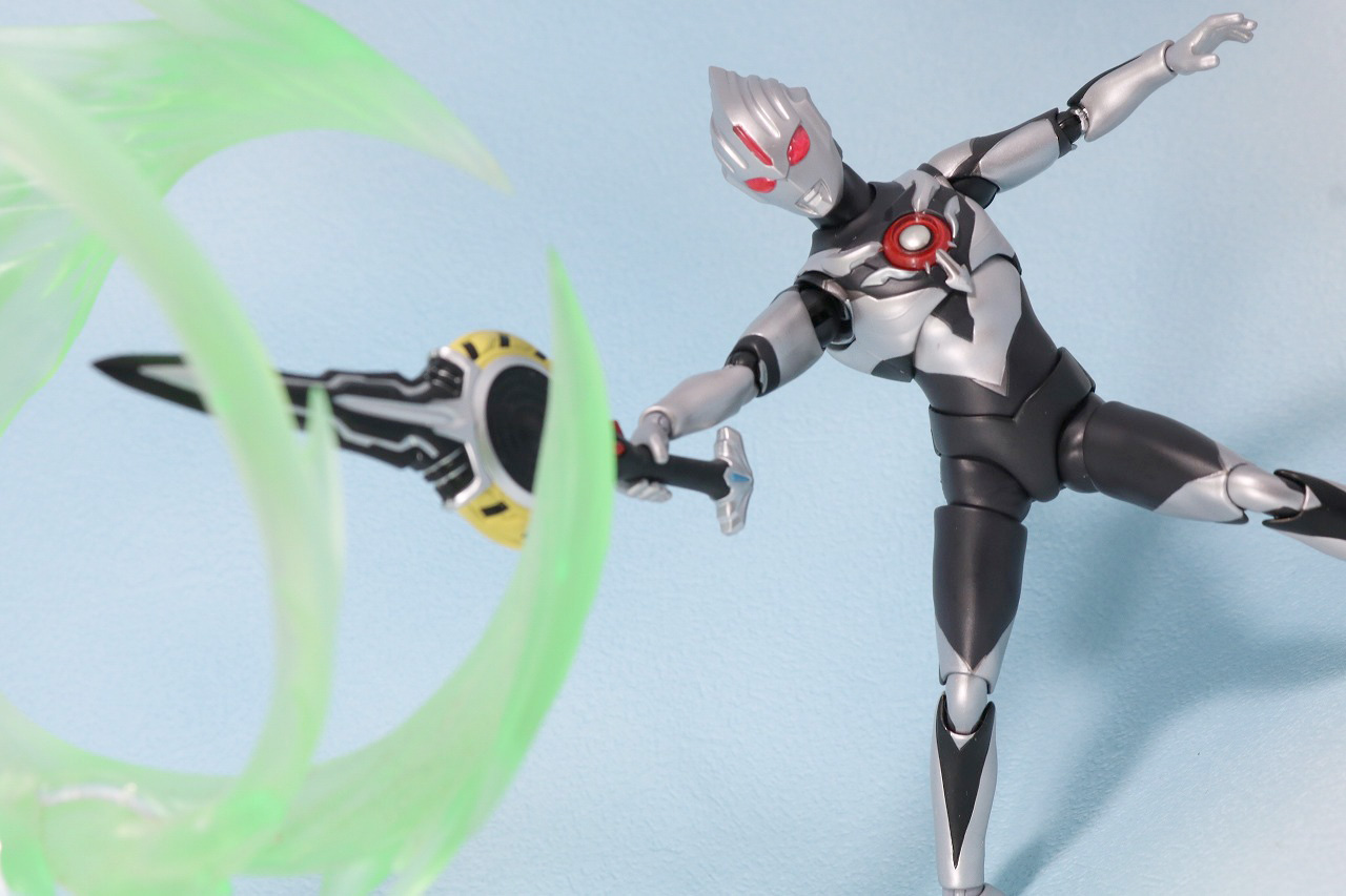 S.H.フィギュアーツ　ウルトラマンオーブダーク　ノワールブラックシュバルツ　レビュー　魂ネイション2018　アクション
