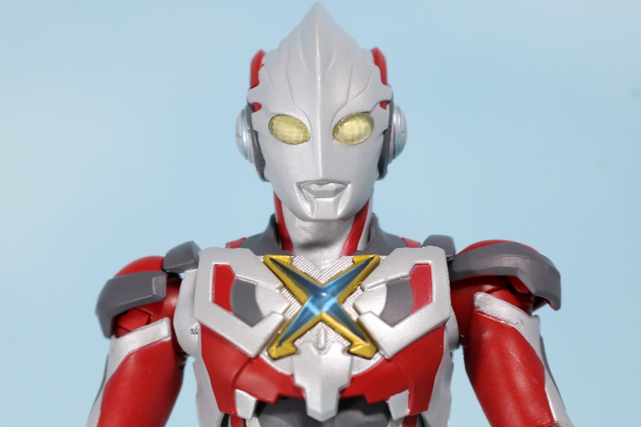 S.H.フィギュアーツ　ウルトラマンX　エックス　レビュー　全身