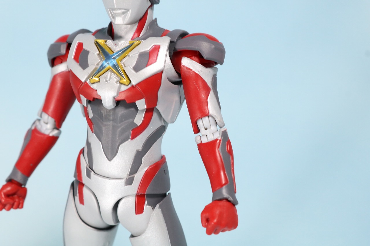S.H.フィギュアーツ　ウルトラマンX　エックス　レビュー　全身