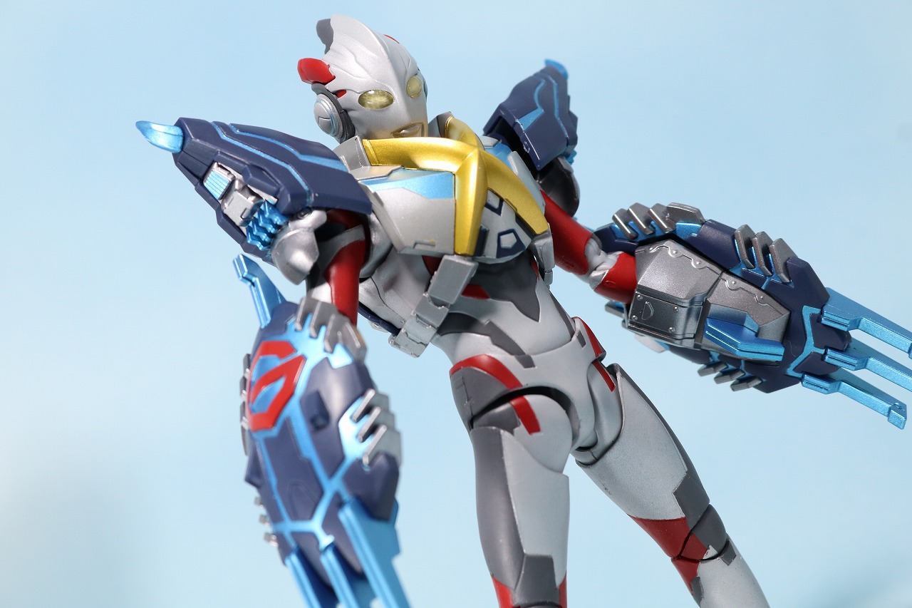 S.H.フィギュアーツ　ウルトラマンX　エックス　ゴモラアーマー　レビュー　アクション