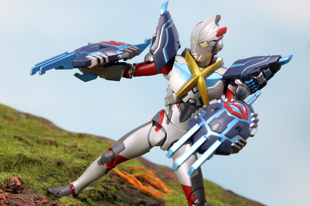 S.H.フィギュアーツ　ウルトラマンX　エックス　ゴモラアーマー　レビュー　アクション