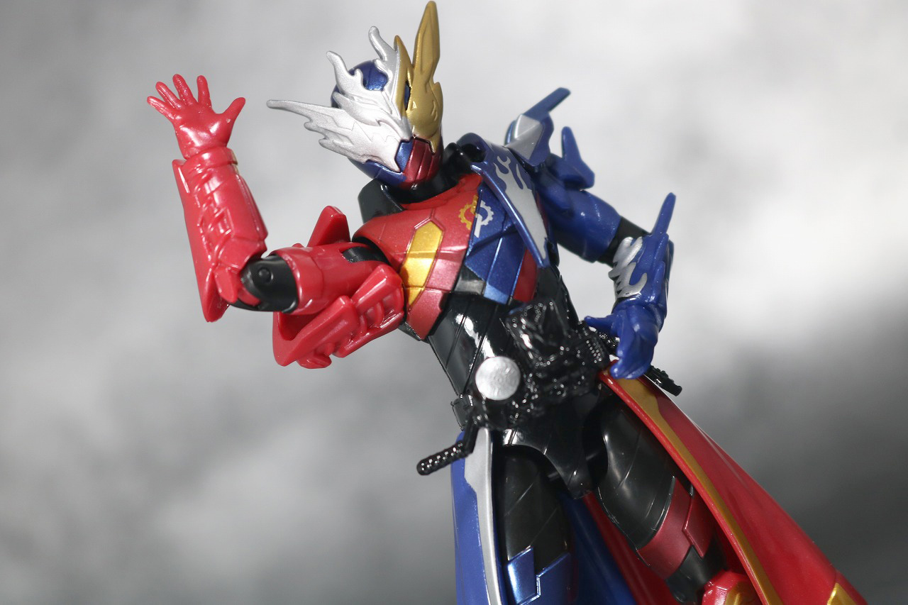 RKF　RIDER KICK'S FIGURE　仮面ライダービルド　クローズビルドフォーム　レビュー