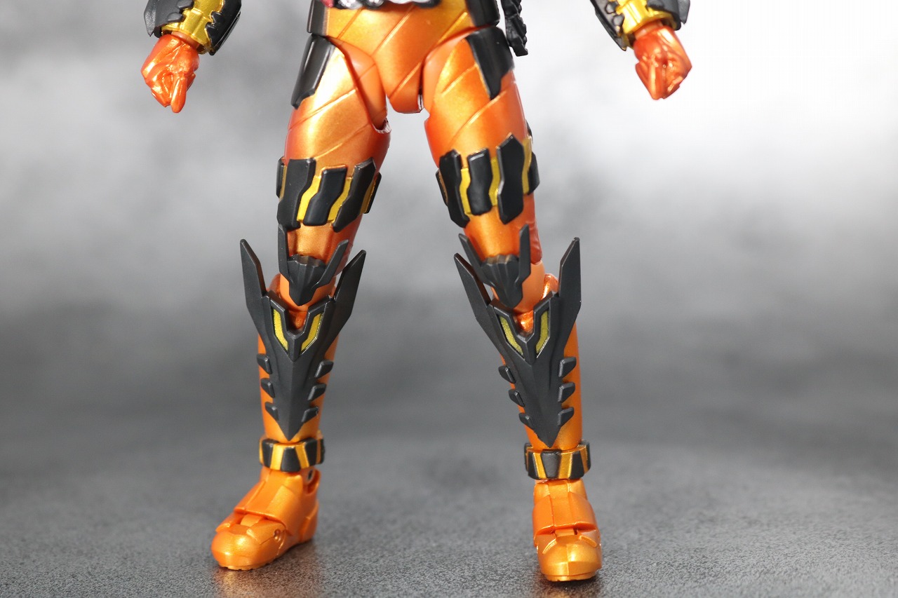 S.H.フィギュアーツ　仮面ライダークローズマグマ　レビュー　全身