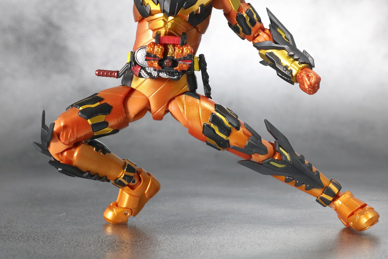 S.H.フィギュアーツ　仮面ライダークローズマグマ　レビュー　可動範囲
