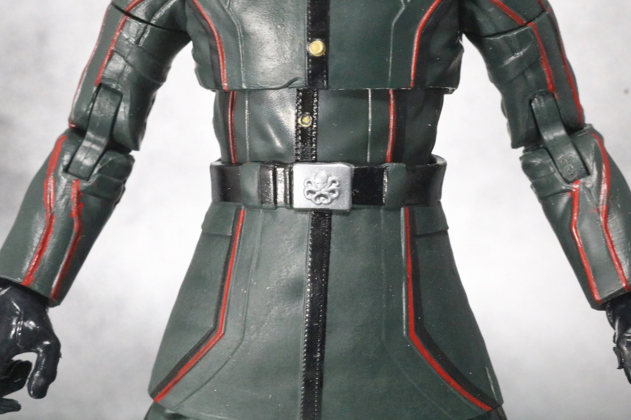 マーベルレジェンド　レッドスカル　レビュー　全身