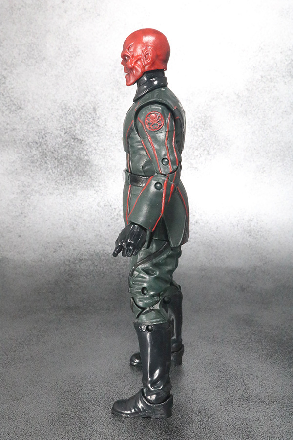 マーベルレジェンド　レッドスカル　レビュー　全身