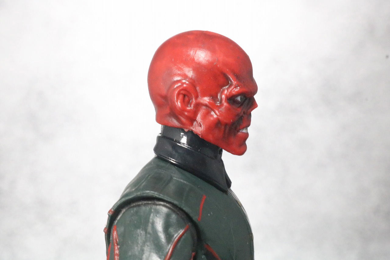 マーベルレジェンド　レッドスカル　レビュー　全身　頭部