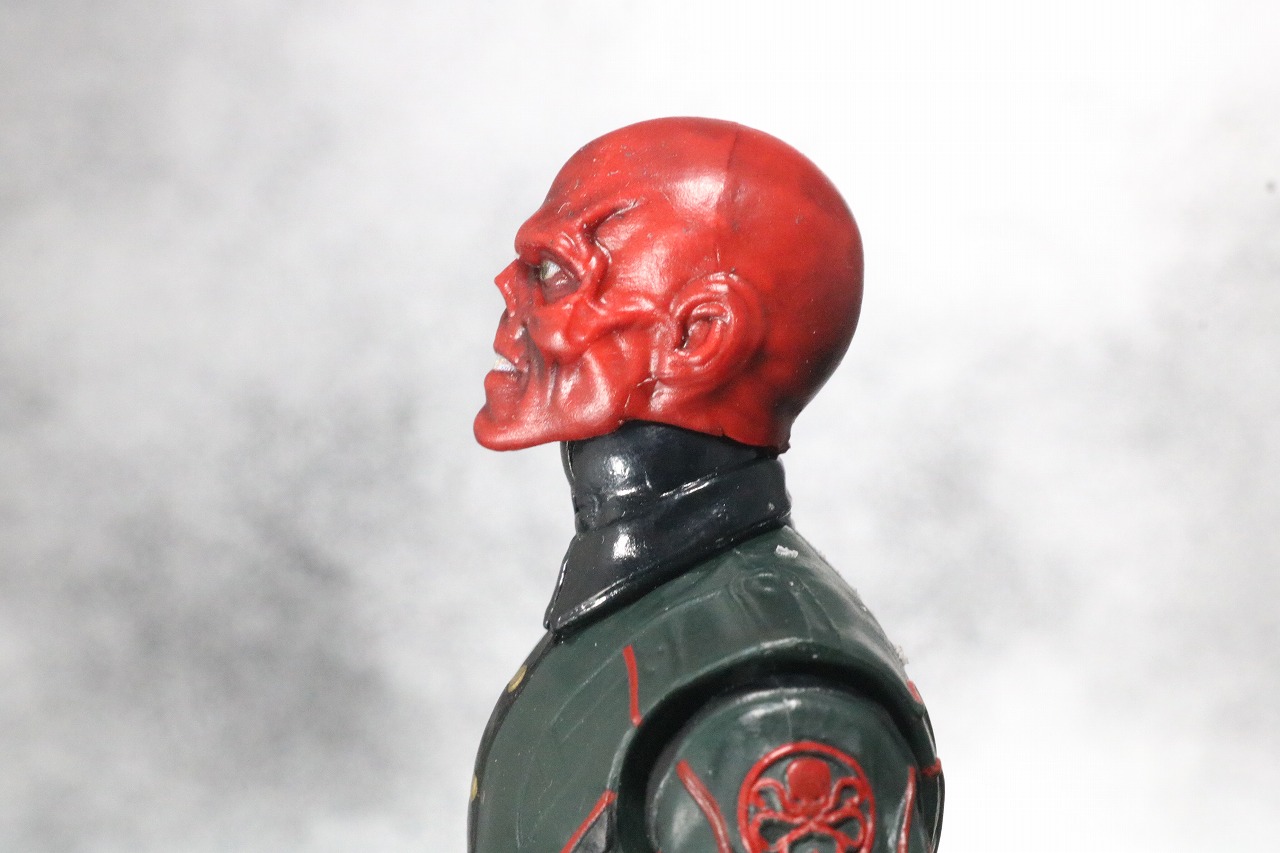 マーベルレジェンド　レッドスカル　レビュー　可動範囲