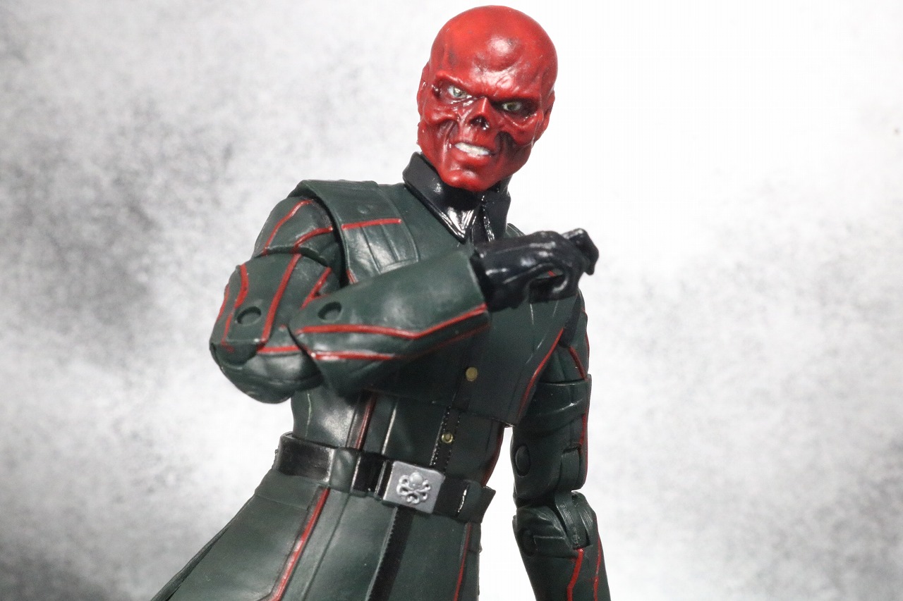 マーベルレジェンド　レッドスカル　レビュー　アクション