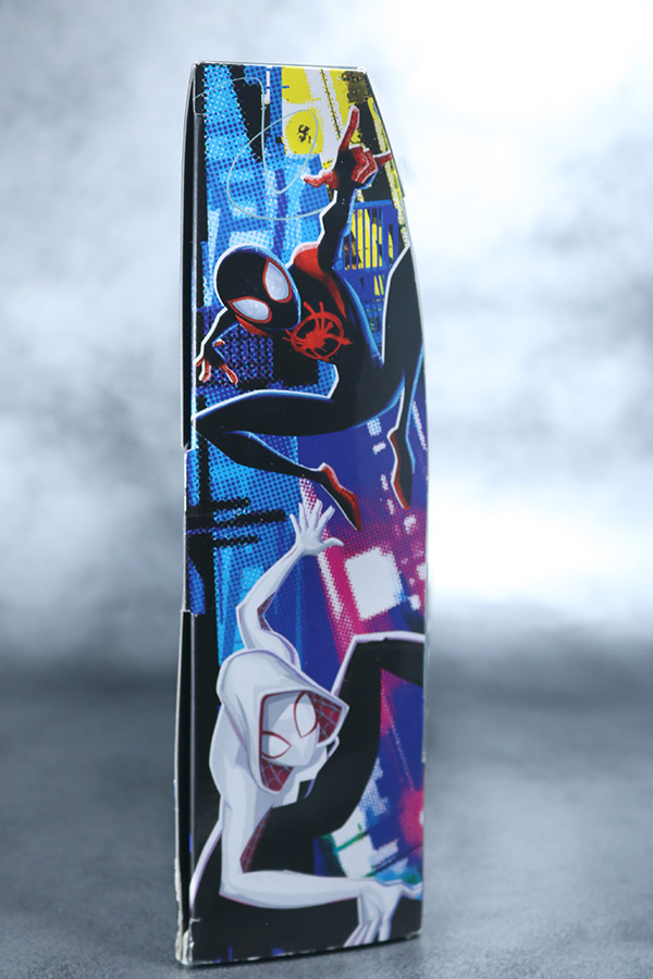 マーベルレジェンド　スパイダーグウェン　レビュー　スパイダーバース　パッケージ