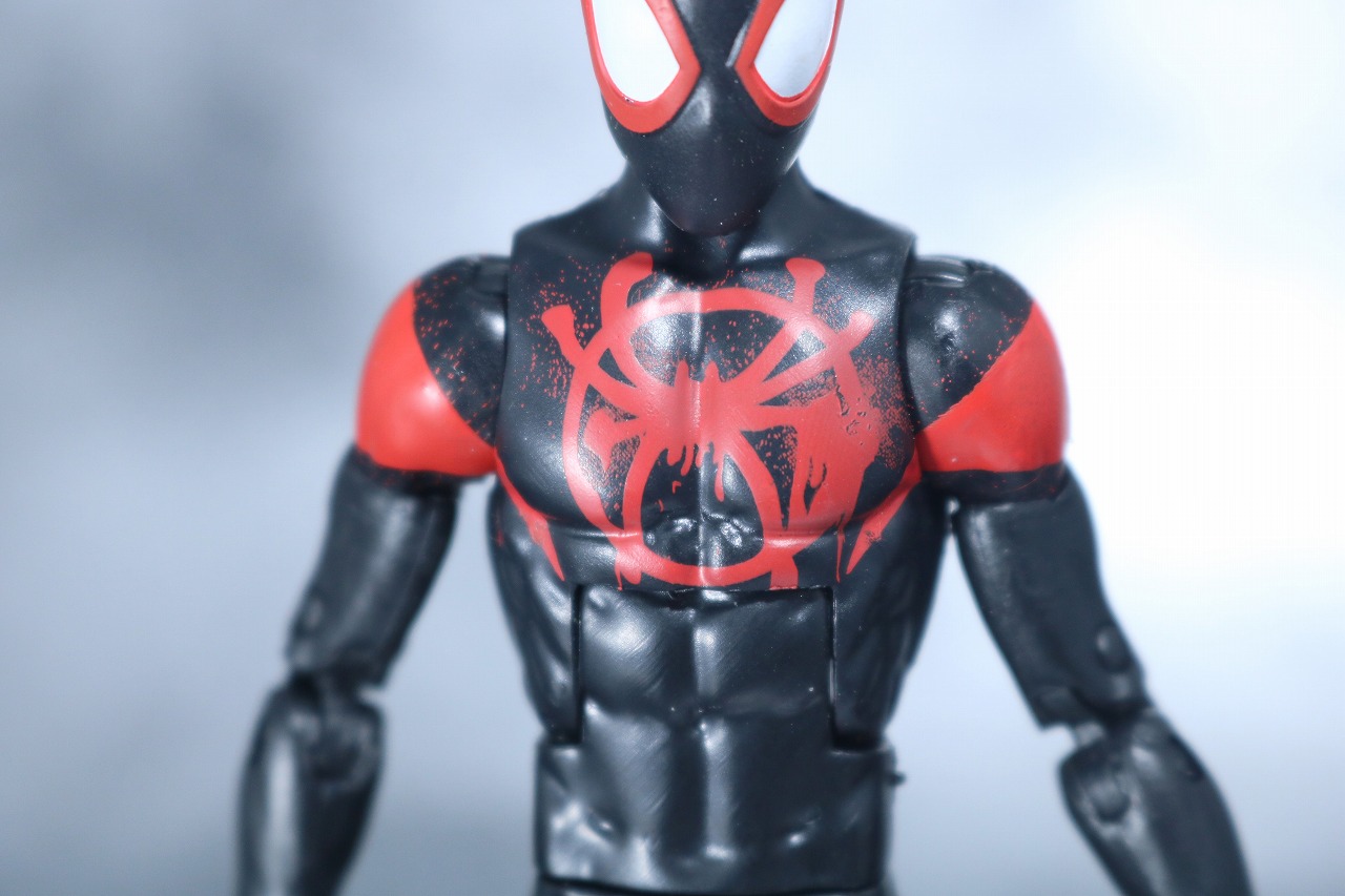 マーベルレジェンド　スパイダーマン　マイルス・モラレス　スパイダーバース　レビュー　全身