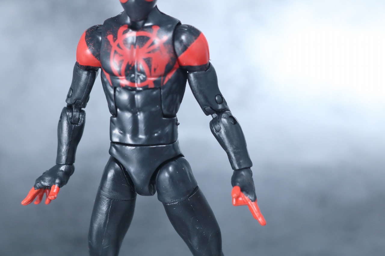 マーベルレジェンド　スパイダーマン　マイルス・モラレス　スパイダーバース　レビュー　全身