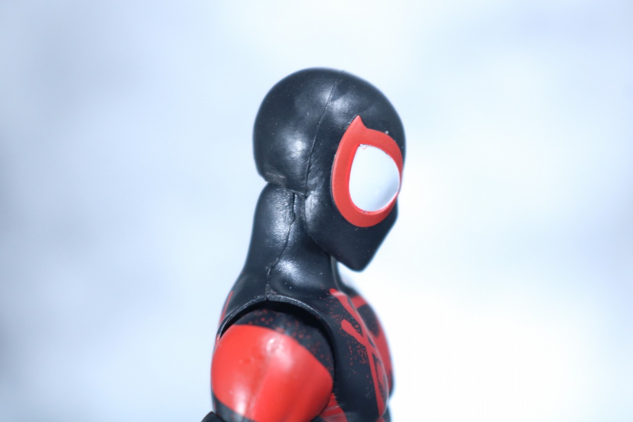 マーベルレジェンド　スパイダーマン　マイルス・モラレス　スパイダーバース　レビュー　全身