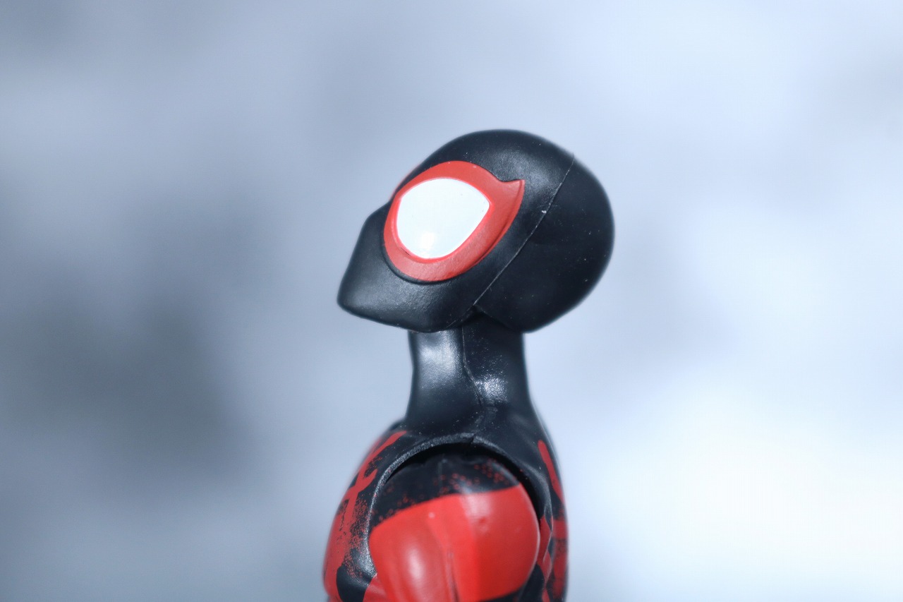 マーベルレジェンド　スパイダーマン　マイルス・モラレス　スパイダーバース　レビュー　可動範囲