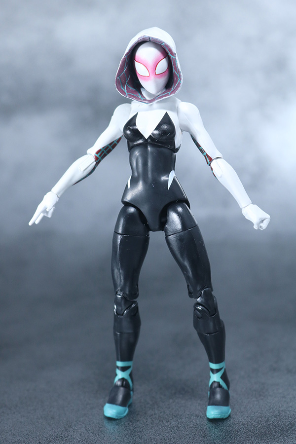 マーベルレジェンド　スパイダーグウェン　レビュー　スパイダーバース　全身