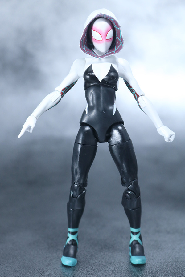 マーベルレジェンド　スパイダーグウェン　レビュー　スパイダーバース　全身