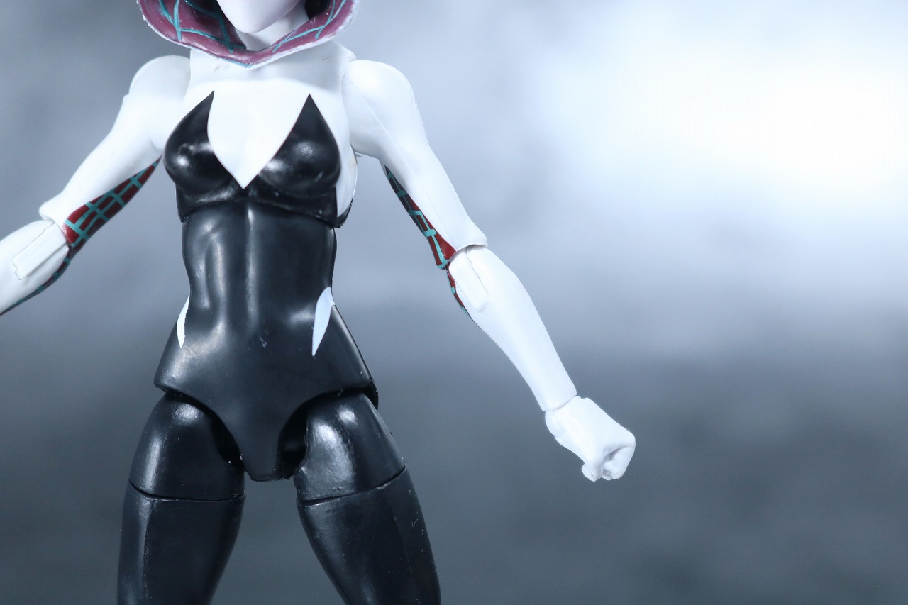 マーベルレジェンド　スパイダーグウェン　レビュー　スパイダーバース　全身