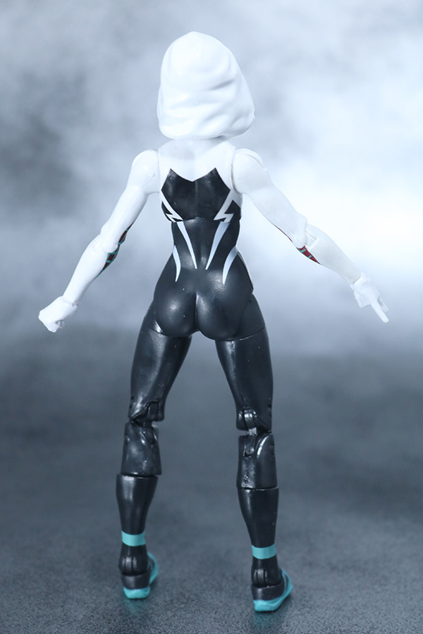 マーベルレジェンド　スパイダーグウェン　レビュー　スパイダーバース　全身