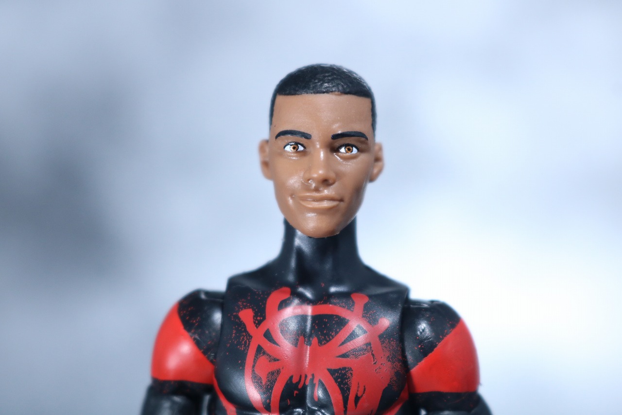 マーベルレジェンド　スパイダーマン　マイルス・モラレス　スパイダーバース　レビュー　付属品　素顔頭部