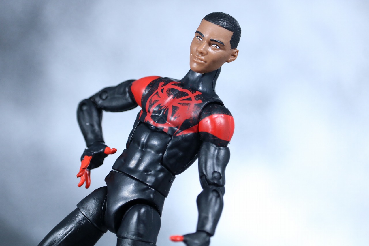 マーベルレジェンド　スパイダーマン　マイルス・モラレス　スパイダーバース　レビュー　アクション