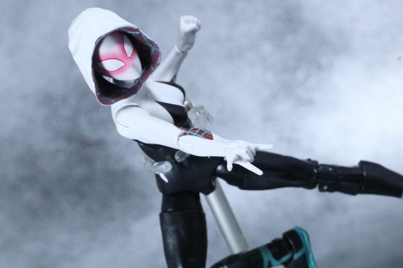 マーベルレジェンド　スパイダーグウェン　レビュー　スパイダーバース　アクション