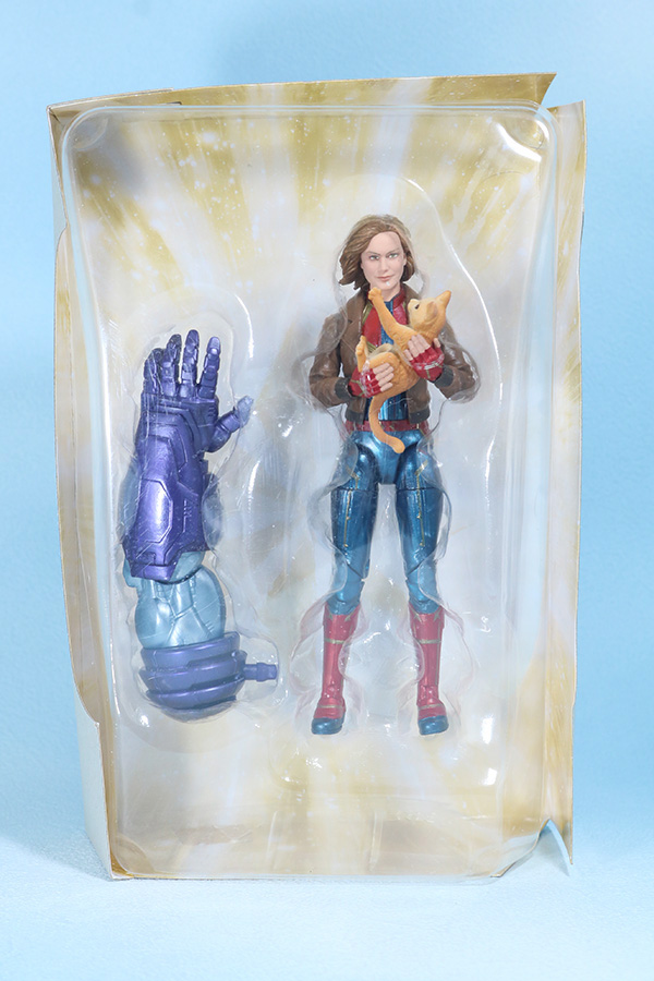 マーベルレジェンド　キャプテンマーベル　ボマージャケット　レビュー　パッケージ