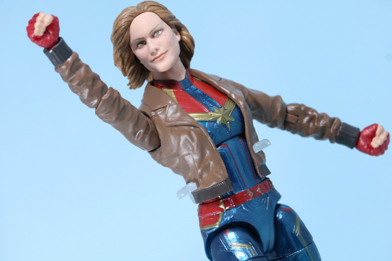 マーベルレジェンド　キャプテンマーベル　ボマージャケット　レビュー