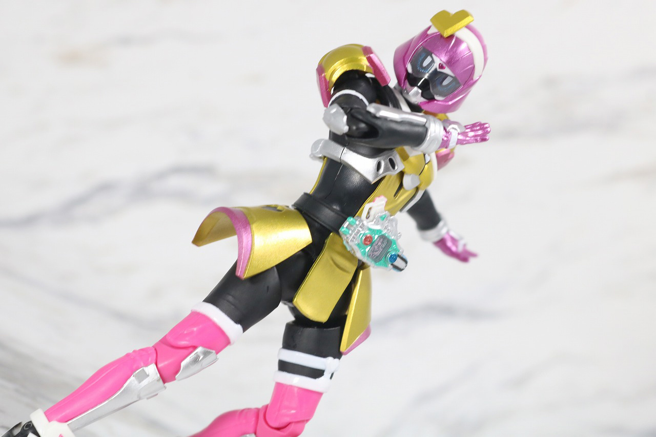 S.H.フィギュアーツ　仮面ライダーポッピー　ときめきクライシスゲーマー　レベルX　レビュー　アクション