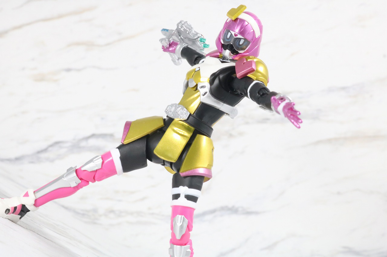 S.H.フィギュアーツ　仮面ライダーポッピー　ときめきクライシスゲーマー　レベルX　レビュー　アクション